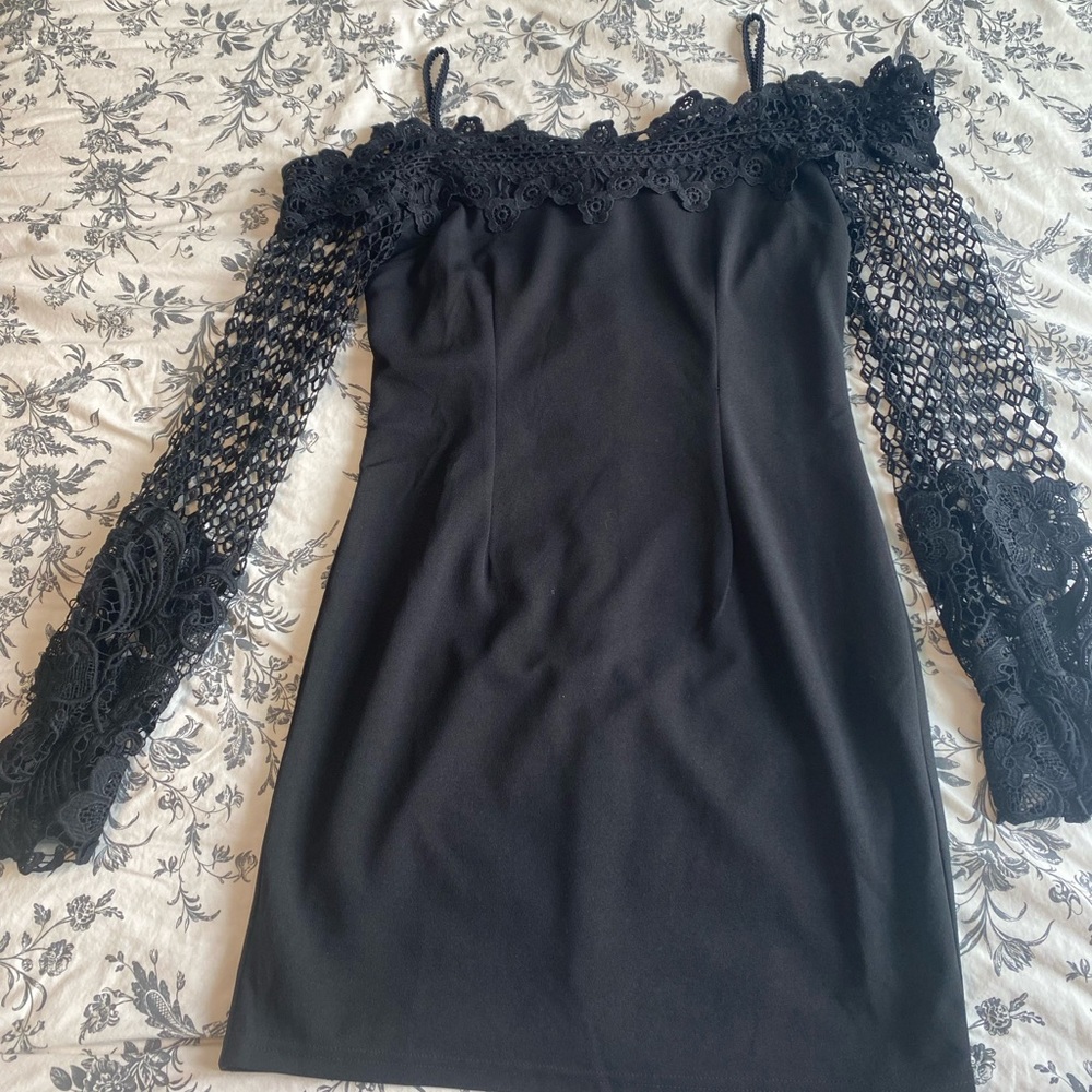 Black lace mini cocktail dress